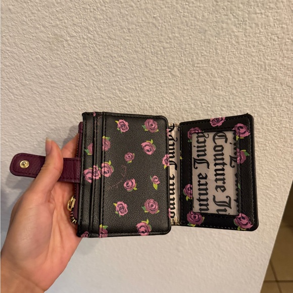 Juicy Couture Black Floral Card Wallet with Plum Strap and Gold Logo - Picture 5 of 5